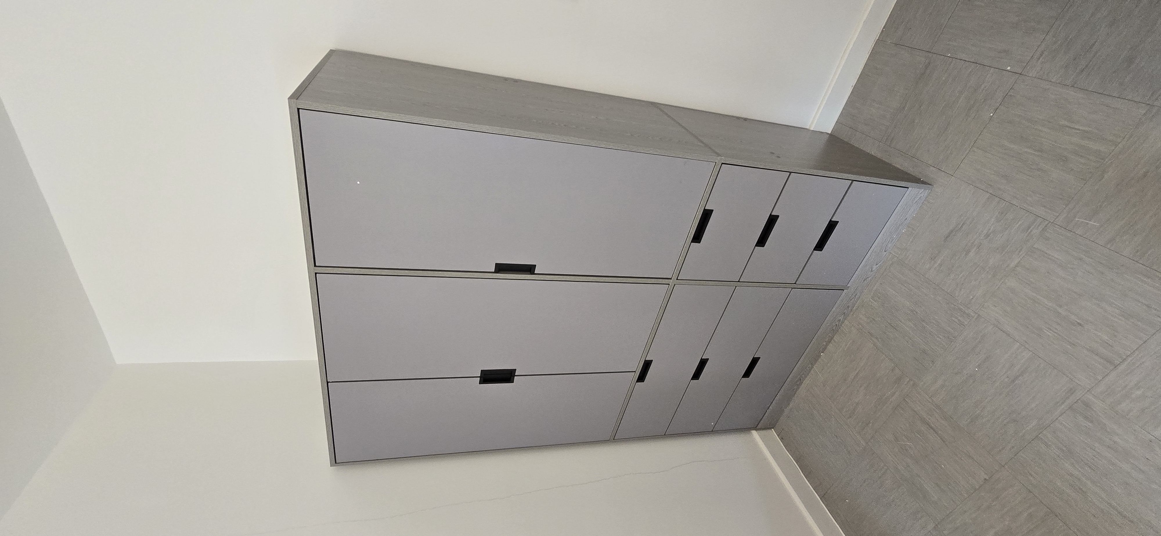 Wardrobes & drawers